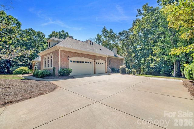 6052 Oxfordshire Road, Waxhaw, NC 28173