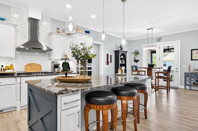 1933 Rivers Edge Dr, SE, Cookeville, TN 38506