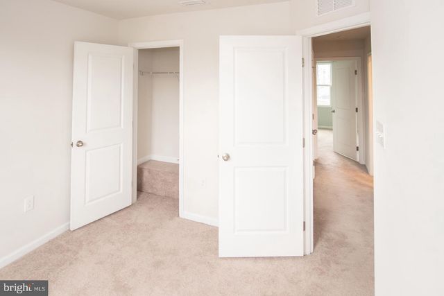 110 NELSON LN, Pottstown, PA 19464