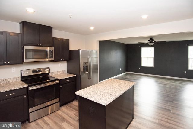 110 NELSON LN, Pottstown, PA 19464