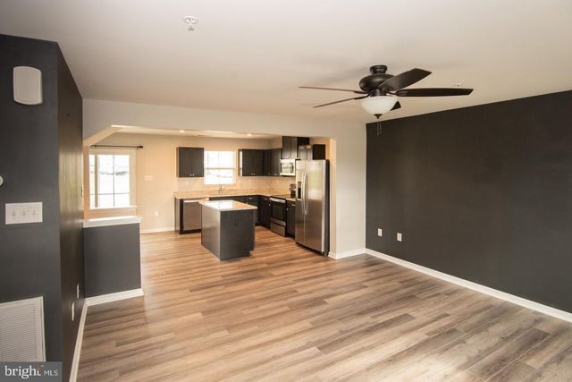 110 NELSON LN, Pottstown, PA 19464