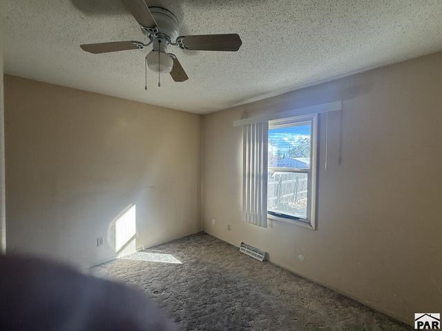 2528 E 10th St, Pueblo, CO 81008