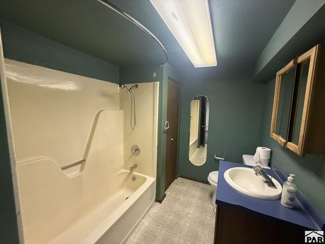 2528 E 10th St, Pueblo, CO 81008