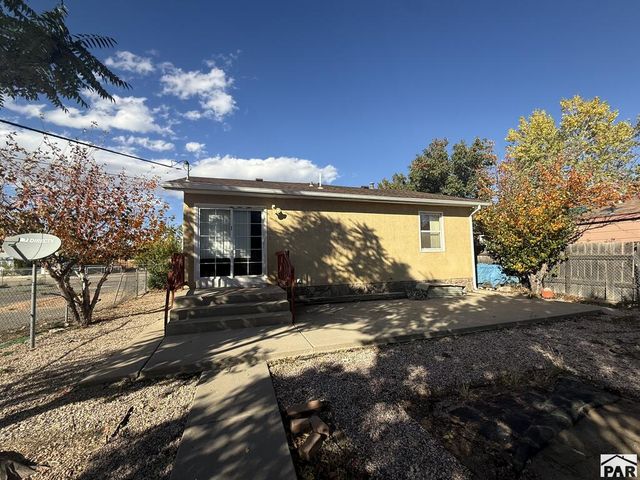 2528 E 10th St, Pueblo, CO 81008