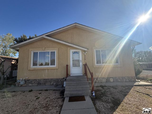 2528 E 10th St, Pueblo, CO 81008