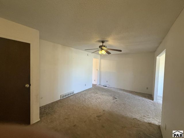 2528 E 10th St, Pueblo, CO 81008