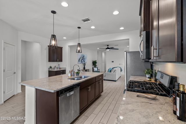 1016 W Calle Nicoya, Sahuarita, AZ 85629