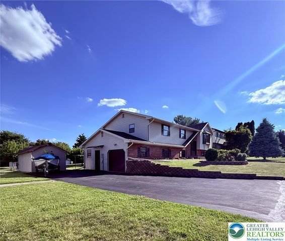 4232 Ammon Way, Whitehall Twp, PA 18052