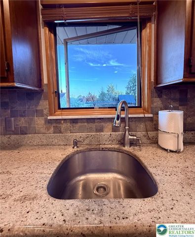 4232 Ammon Way, Whitehall Twp, PA 18052