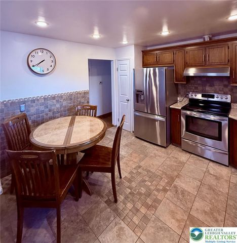 4232 Ammon Way, Whitehall Twp, PA 18052