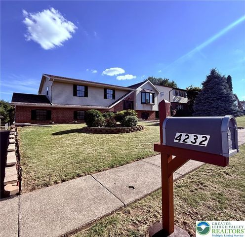 4232 Ammon Way, Whitehall Twp, PA 18052