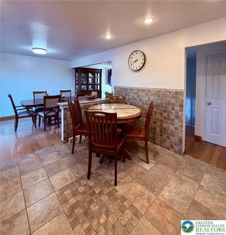 4232 Ammon Way, Whitehall Twp, PA 18052