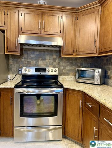 4232 Ammon Way, Whitehall Twp, PA 18052