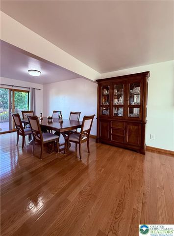4232 Ammon Way, Whitehall Twp, PA 18052