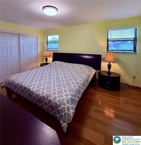 4232 Ammon Way, Whitehall Twp, PA 18052