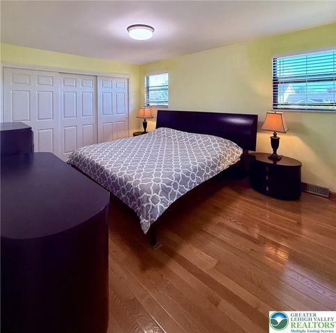 4232 Ammon Way, Whitehall Twp, PA 18052