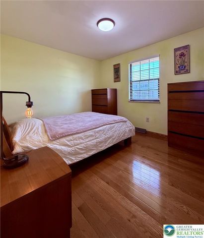 4232 Ammon Way, Whitehall Twp, PA 18052