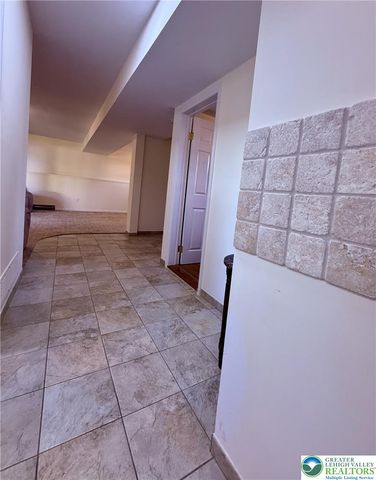 4232 Ammon Way, Whitehall Twp, PA 18052