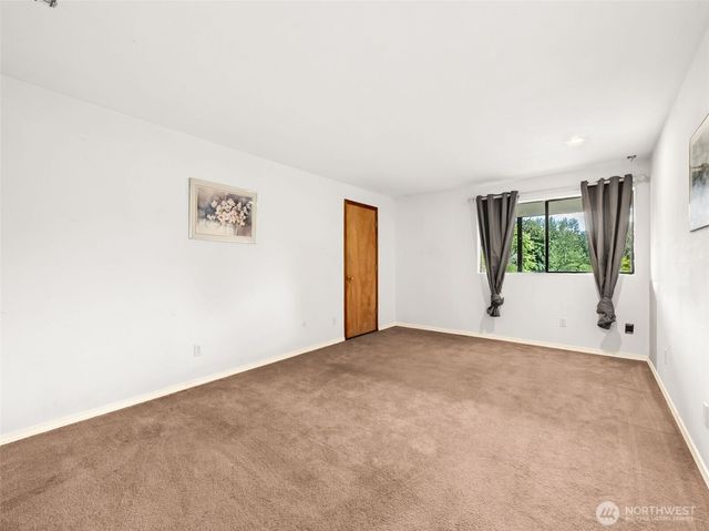 10410 260th Street E, Graham, WA 98338