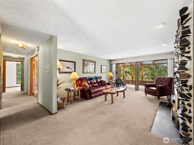 10410 260th Street E, Graham, WA 98338