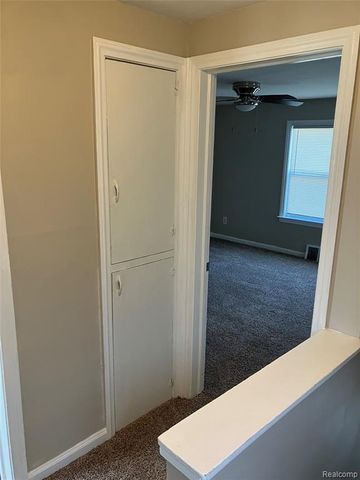 8560 Manor Street, Detroit, MI 48204