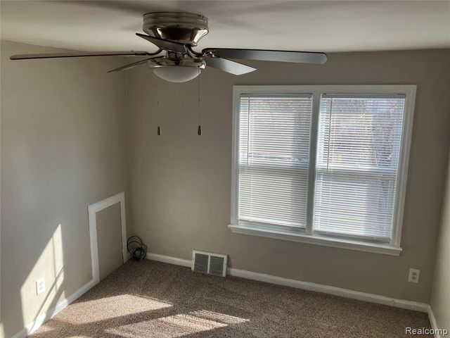 8560 Manor Street, Detroit, MI 48204