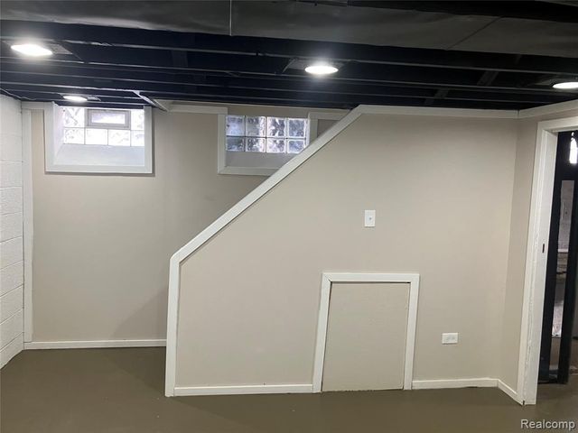 8560 Manor Street, Detroit, MI 48204