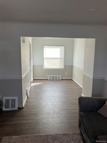 8560 Manor Street, Detroit, MI 48204