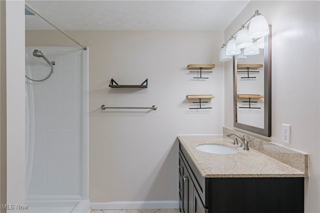 4005 W 213th Street, Fairview Park, OH 44126