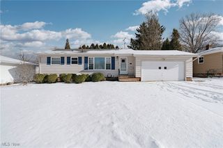 4005 W 213th Street, Fairview Park, OH 44126