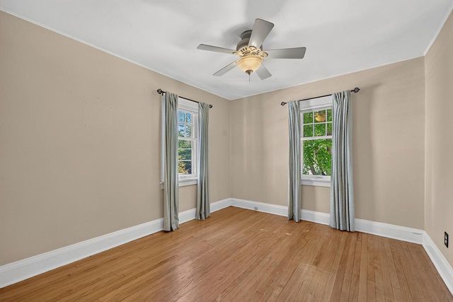 5532 N Lydell AVENUE, Whitefish Bay, WI 53217