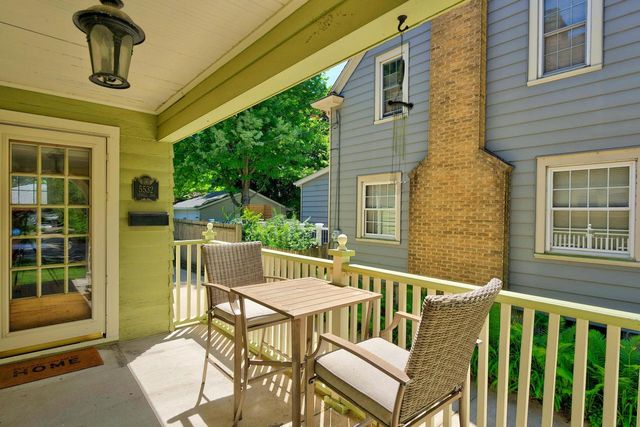 5532 N Lydell AVENUE, Whitefish Bay, WI 53217