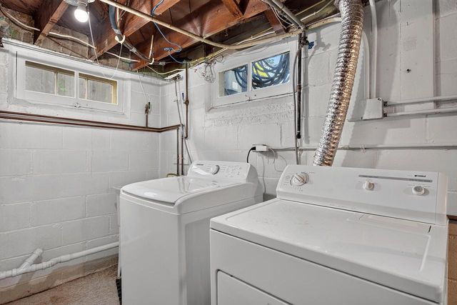5532 N Lydell AVENUE, Whitefish Bay, WI 53217