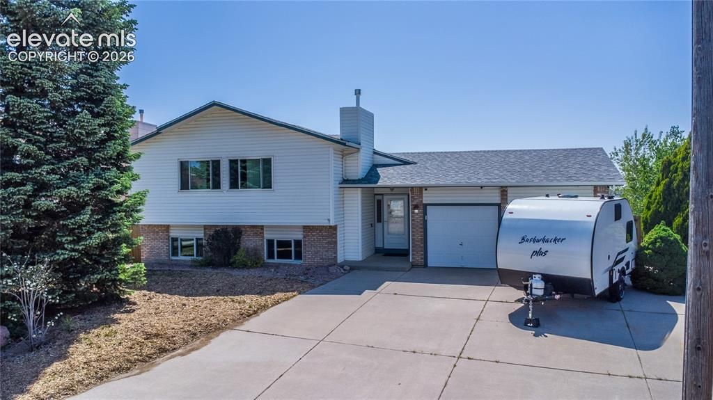 8040 Woody Creek Drive, Colorado Springs, CO 80911