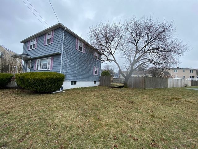 113 Grover St, Everett, MA 02149