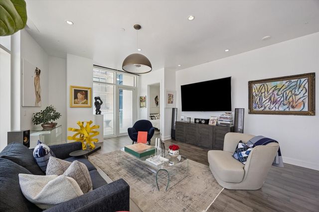 4521 San Felipe 1503, Houston, TX 77027