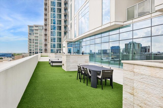 4521 San Felipe 1503, Houston, TX 77027