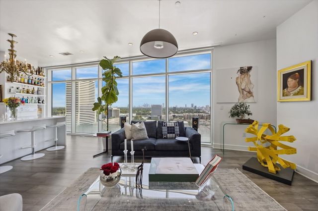 4521 San Felipe 1503, Houston, TX 77027