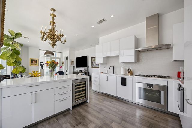 4521 San Felipe 1503, Houston, TX 77027