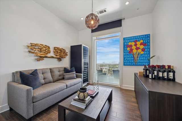 4521 San Felipe 1503, Houston, TX 77027