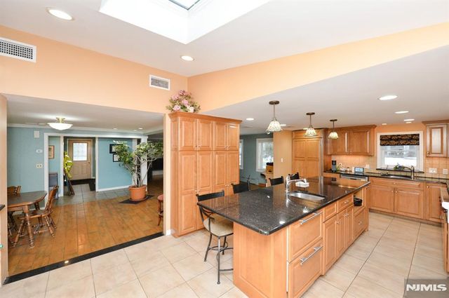 178 Franklin Street, Northvale, NJ 07647