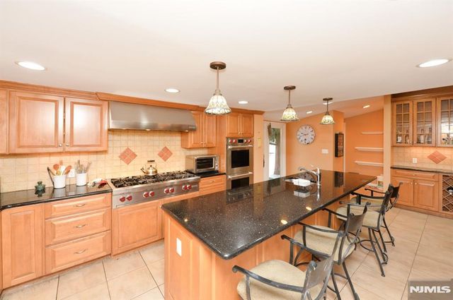 178 Franklin Street, Northvale, NJ 07647