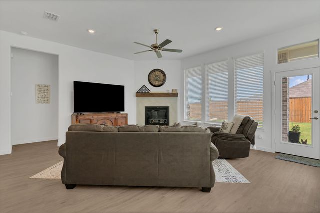 9508 Capehart Road, Fort Worth, TX 76179
