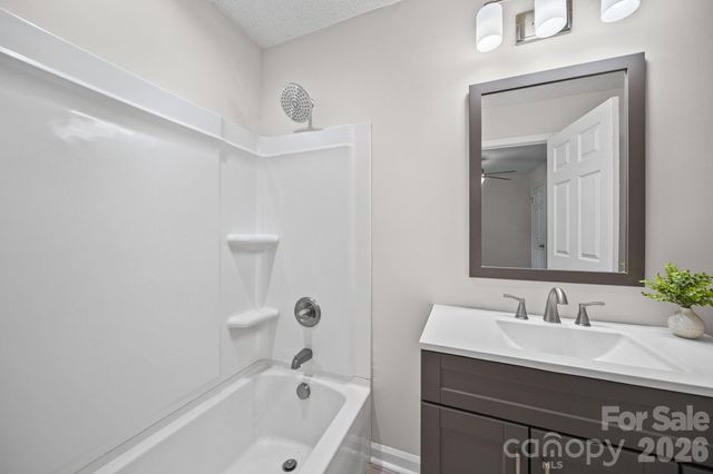 4316 Mckinley Drive, Charlotte, NC 28208