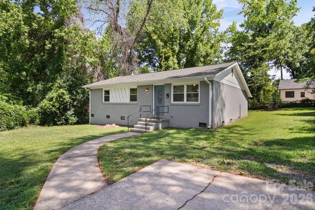 4316 Mckinley Drive, Charlotte, NC 28208