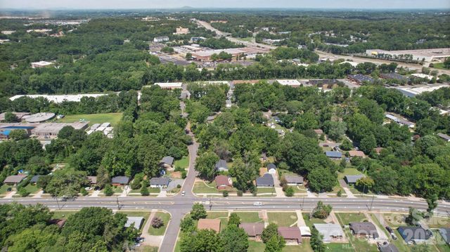 4316 Mckinley Drive, Charlotte, NC 28208