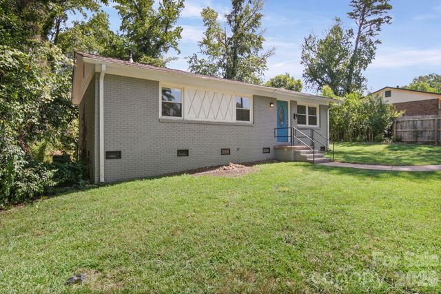 4316 Mckinley Drive, Charlotte, NC 28208