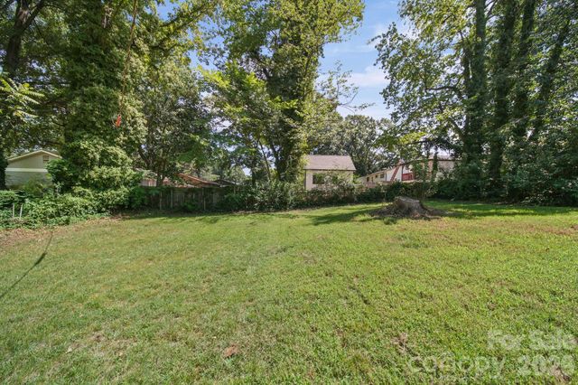 4316 Mckinley Drive, Charlotte, NC 28208