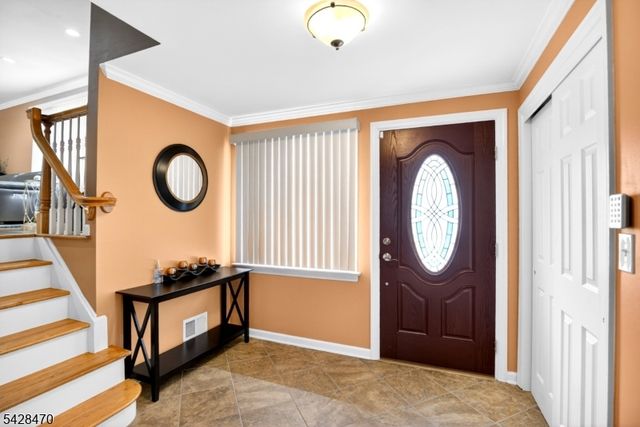 579 Grove St, Rahway City, NJ 07065