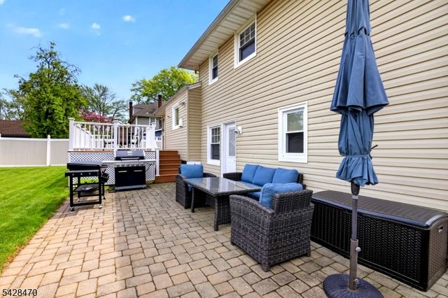 579 Grove St, Rahway City, NJ 07065